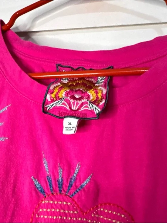 Johnny Was Amour Short Sleeve Embroidered Tee Short Sleeve Shirt - Picture 6 of 7